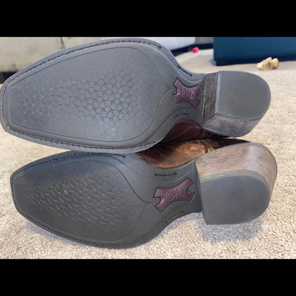 ARIAT women’s boots - Picture 4 of 6